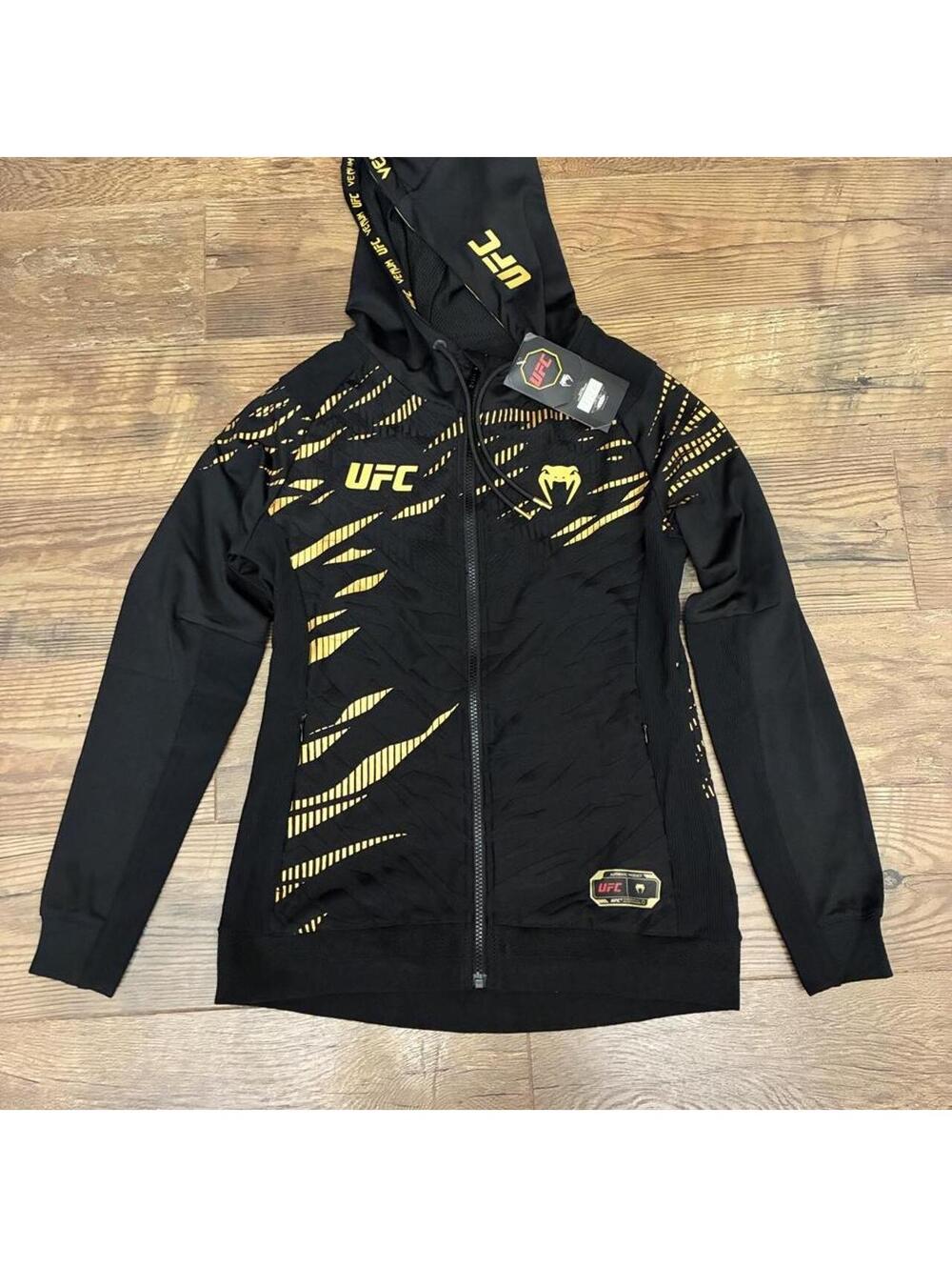Venum UFC Full Zip Hooded Jacket Women’s Medium Black Gold NWT
